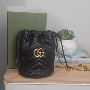 GG Marmont mini bucket